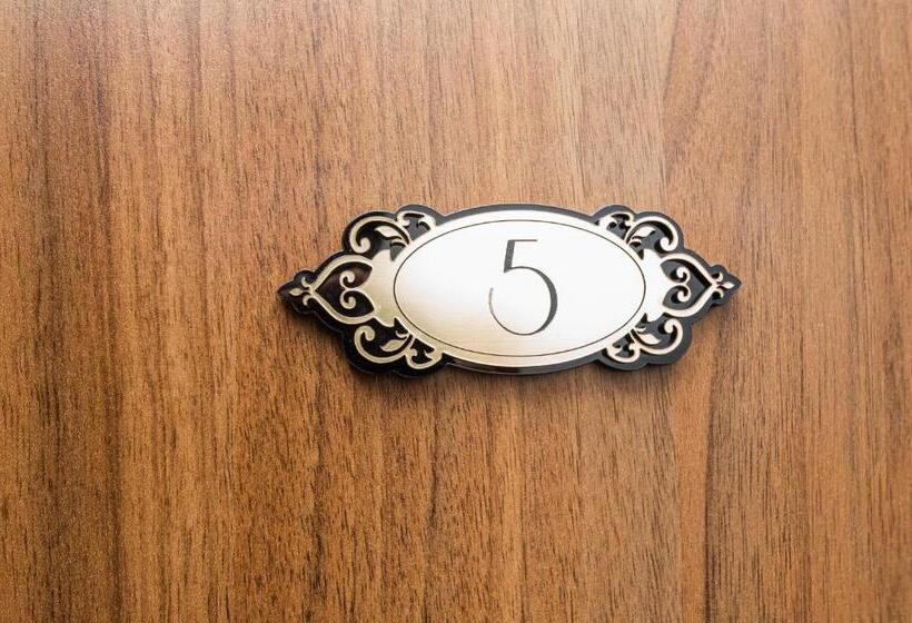 Номер Стандарт Вид на Озеро, Dom Podróżnika