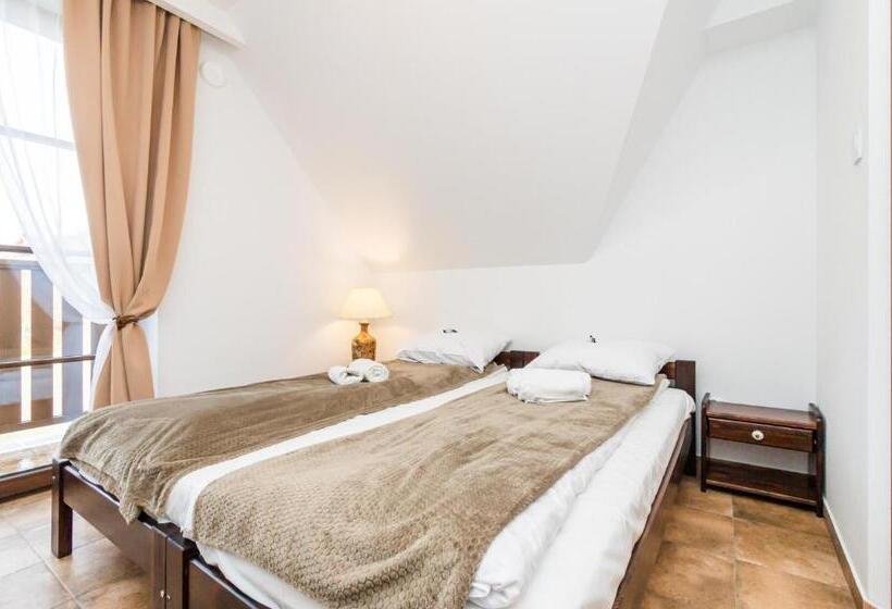 Номер Стандарт Вид на Сад, Dom Podróżnika