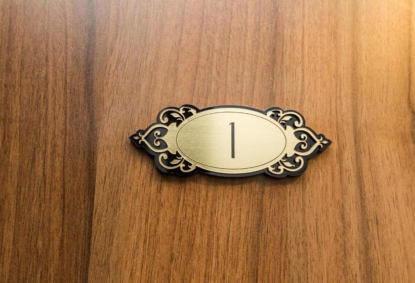 Люкс с Балконом, Dom Podróżnika