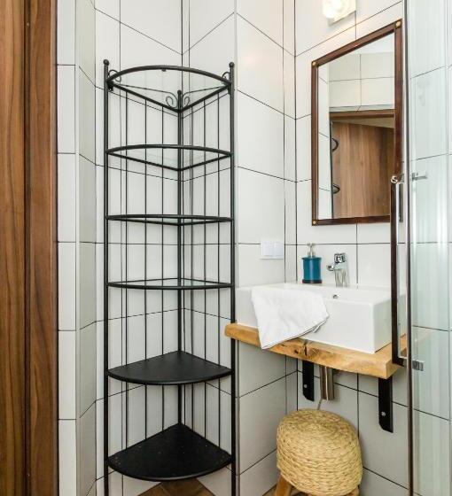 Люкс с Балконом, Dom Podróżnika