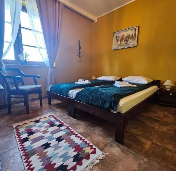 Номер Стандарт, Dom Podróżnika