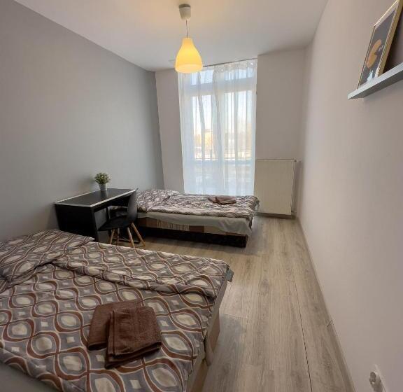 اتاق استاندارد با بالکن, Kwadrat Apartamenty Grottgera