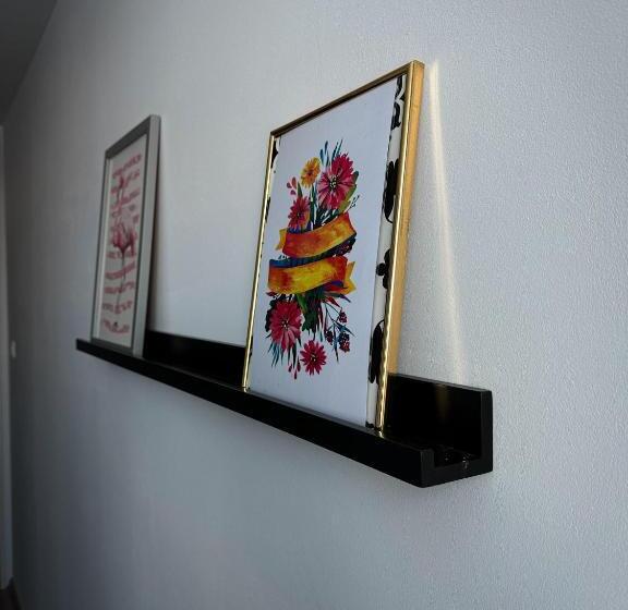 اتاق اکونومی, Kwadrat Apartamenty Grottgera