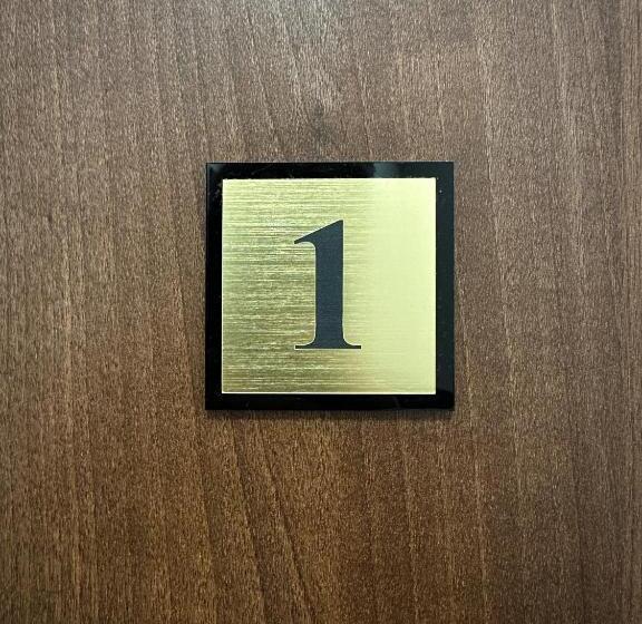 اتاق استاندارد, Kwadrat Apartamenty Grottgera