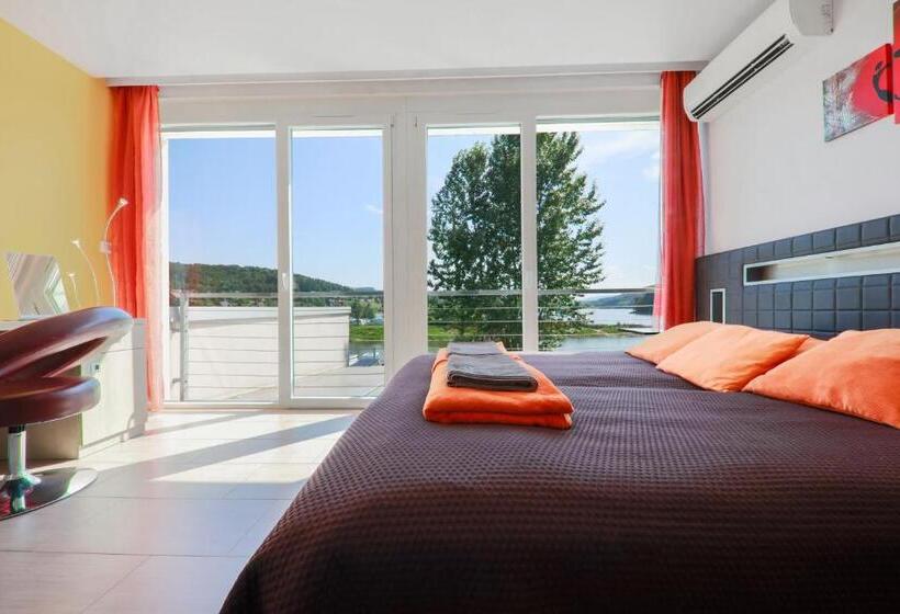 スタンダードルーム, Słoneczny Cypel