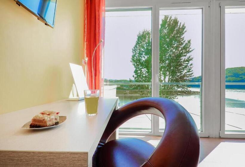 スタンダードルーム, Słoneczny Cypel