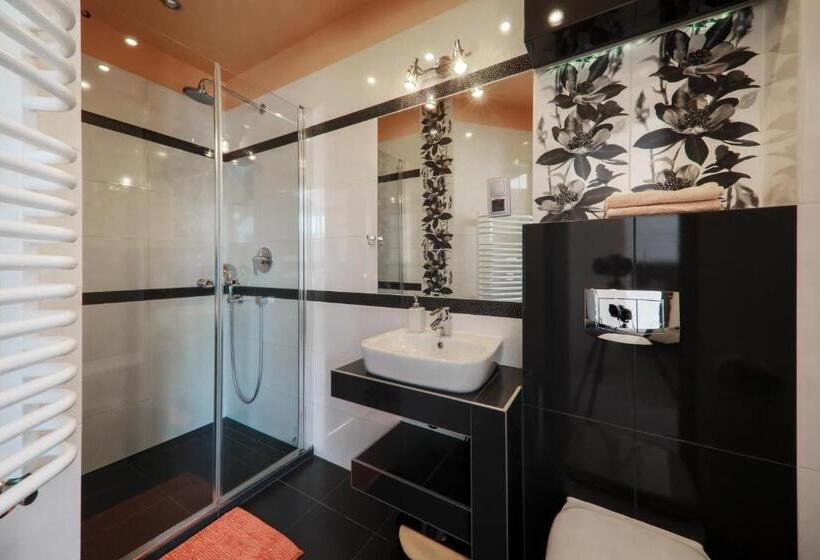 スタンダードルーム, Słoneczny Cypel