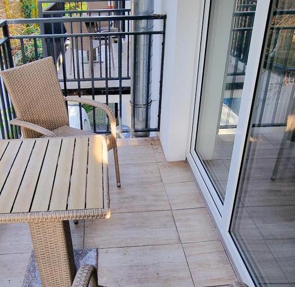 חדר לארבעה סטנדרטי עם מרפסת, Pensjonat Alka