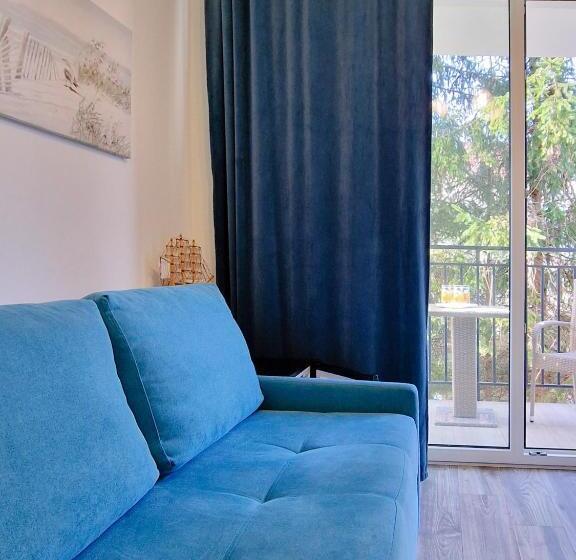 חדר לארבעה סטנדרטי עם מרפסת, Pensjonat Alka