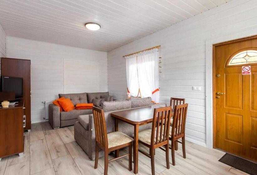 샬레, Dom Wczasowy Laguna