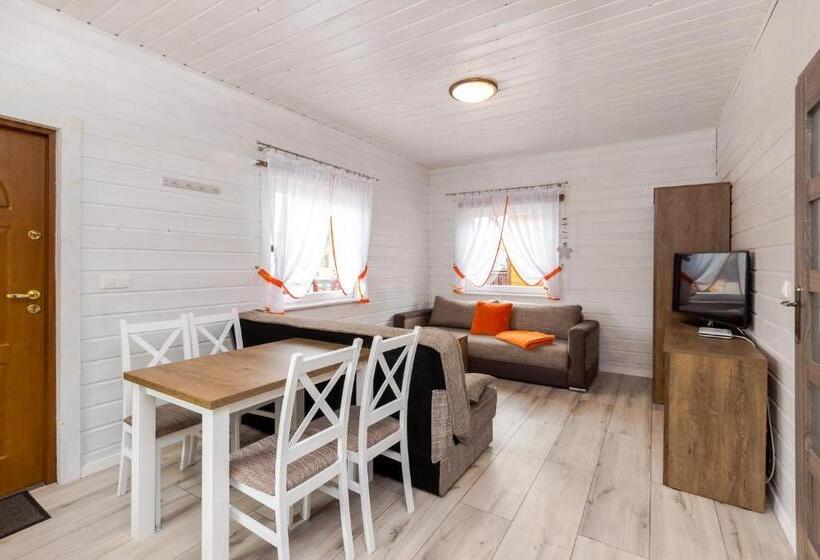 샬레, Dom Wczasowy Laguna