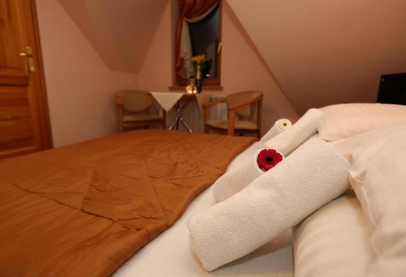 اتاق استاندارد چهار تخته, Małgosia   10 Minut Na Piechotę Do Stoku Narciarskiego I Basenów Termalnych Bania