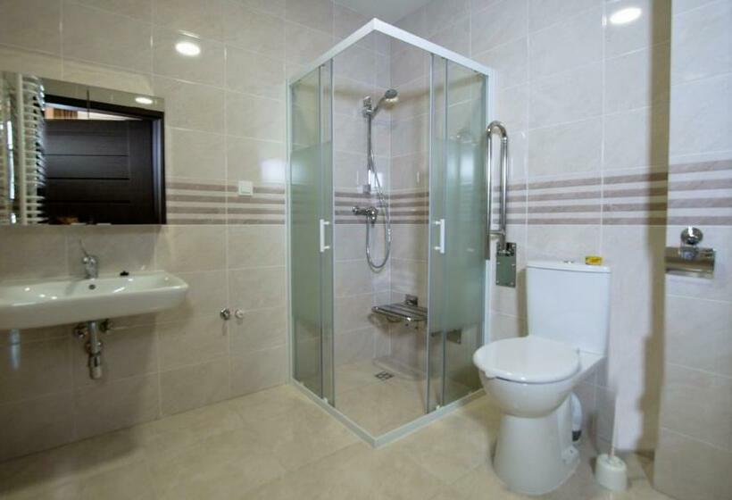 スイート, Wesoła Apartamenty