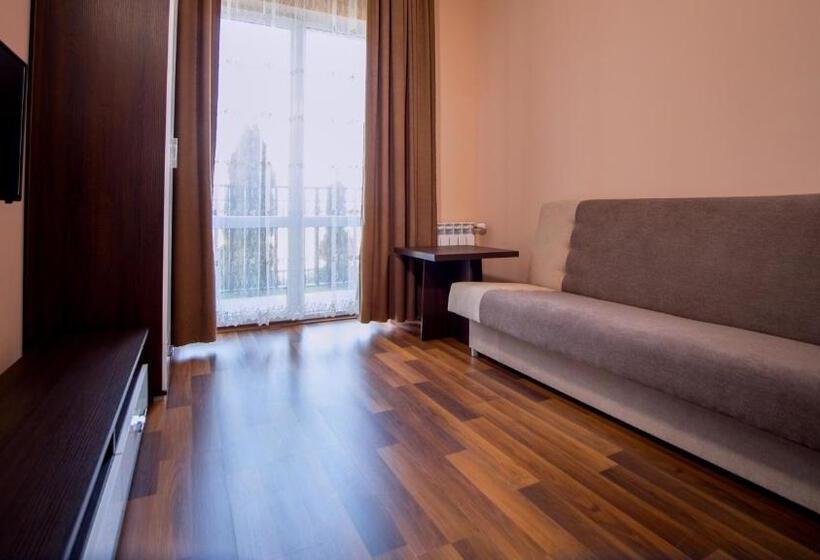 Люкс с Балконом, Wesoła Apartamenty