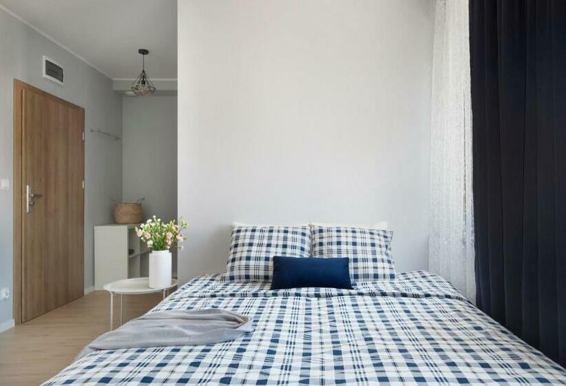 Семейный Номер, Wolne Chwile