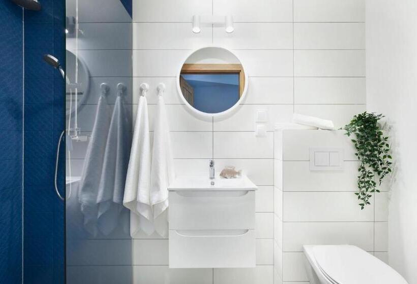 غرفة قياسية, Wolne Chwile