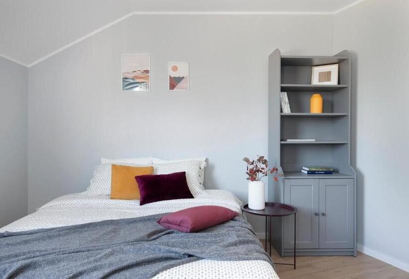 Семейный Номер, Wolne Chwile