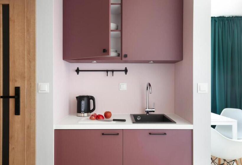 Семейный Номер, Wolne Chwile