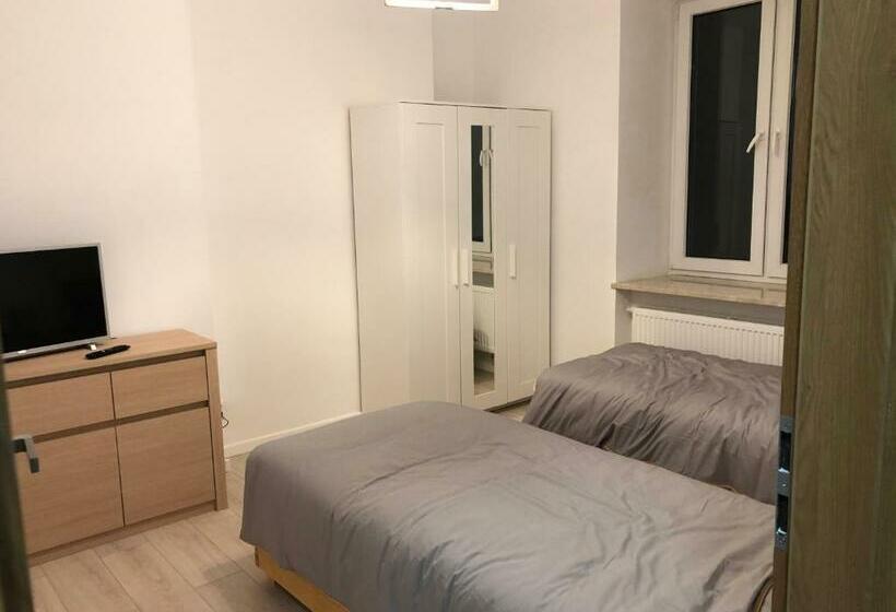 דירת שני חדרים, A&b Willa Klaudyny