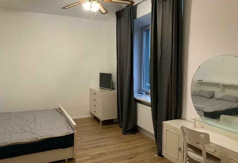 דירת שני חדרים, A&b Willa Klaudyny