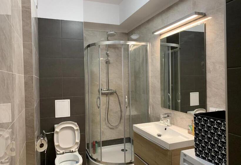 דירת שני חדרים, A&b Willa Klaudyny