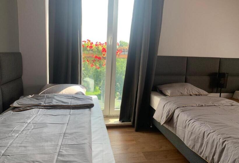 סטודיו דלוקס, A&b Willa Klaudyny