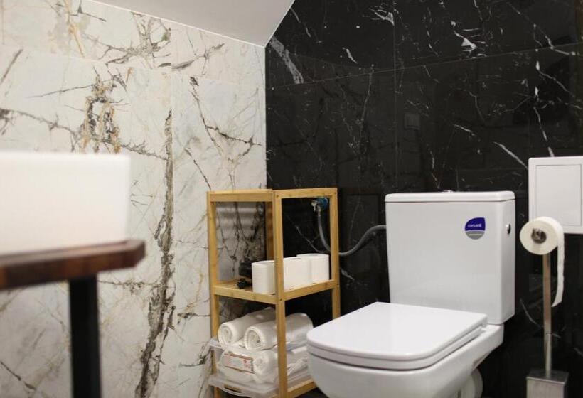 סטודיו דלוקס, A&b Willa Klaudyny