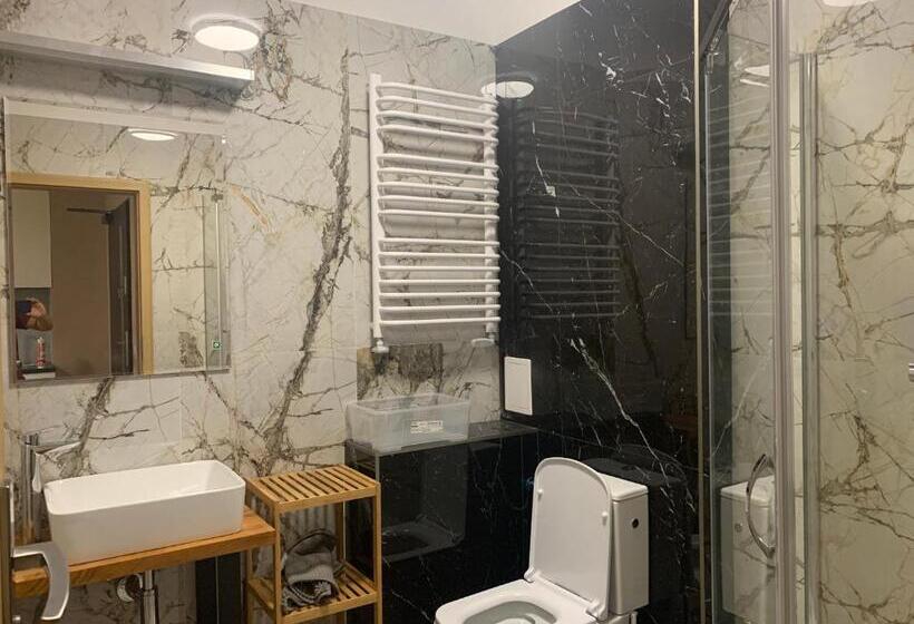 דירת חדר, A&b Willa Klaudyny