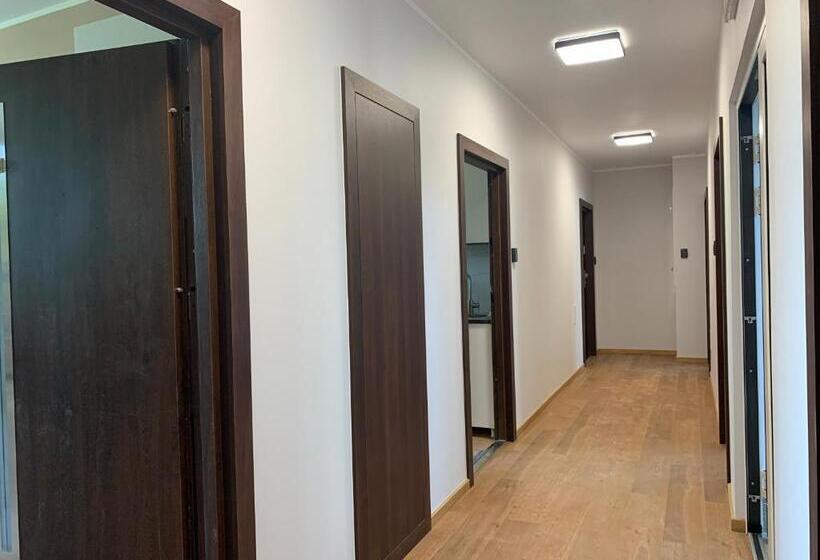 סטודיו דלוקס, A&b Willa Klaudyny