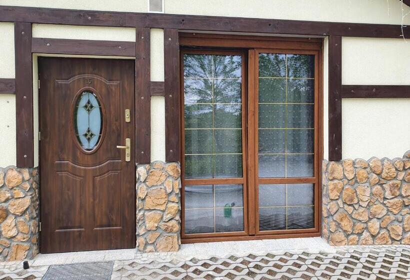 Бунгало Стандарт, Chata Nad Sztolnią