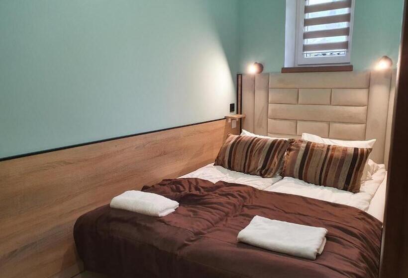 Бунгало Стандарт, Chata Nad Sztolnią