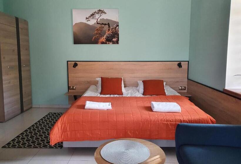 Бунгало Стандарт, Chata Nad Sztolnią