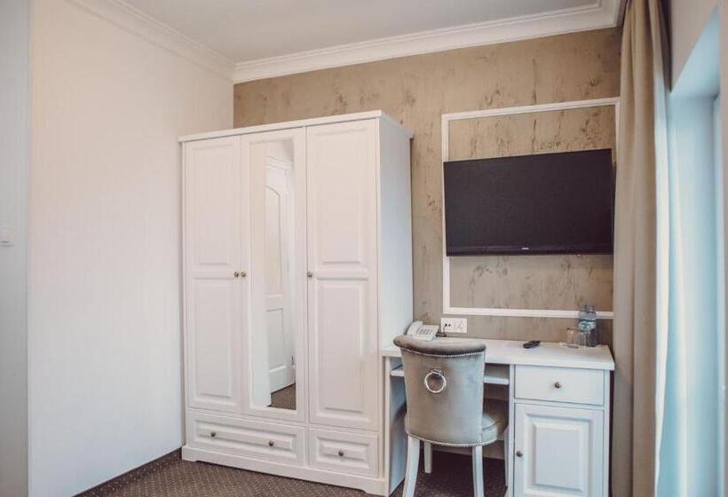 סטודיו סטנדרט עם מרפסת, Dom Goscinny Bialy Dworek