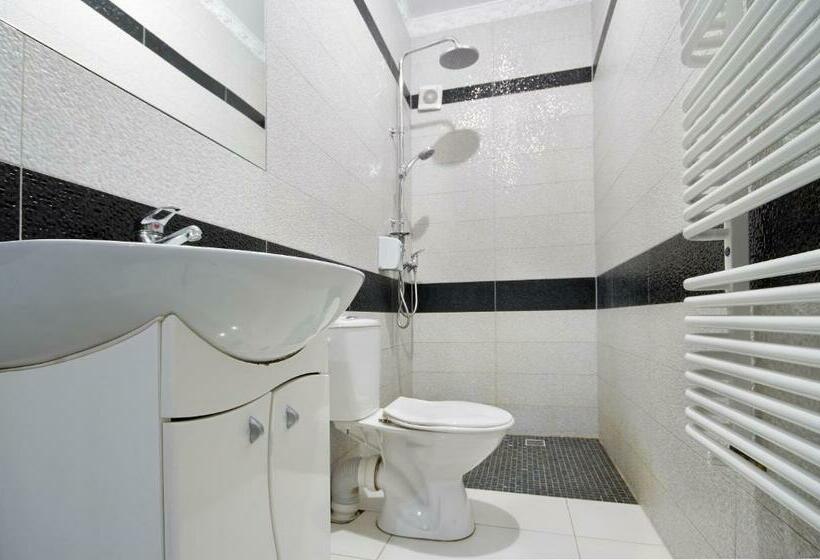 スタンダードトリプルルーム, Dwór Boratyn