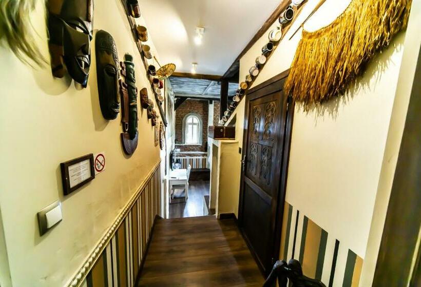 スタンダードルーム, Dwór Boratyn