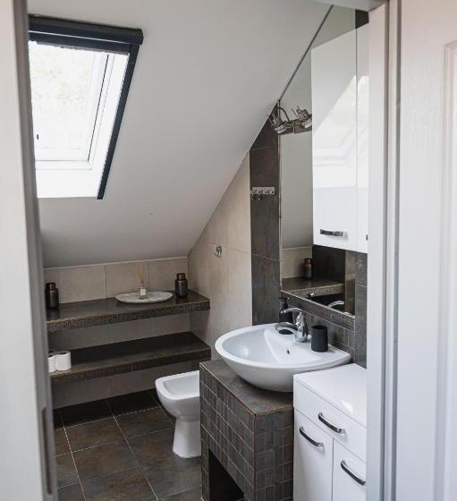 ２ベッドルームアパートメント, Dwór Boratyn