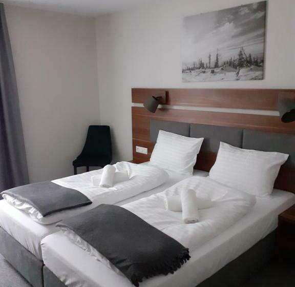 اتاق استاندارد, Gucio