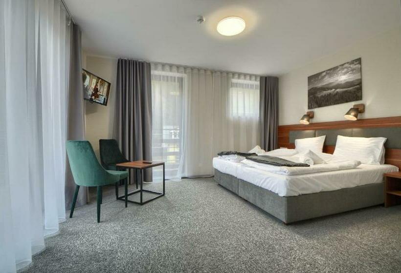 اتاق استاندارد, Gucio