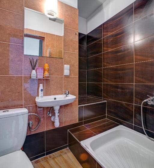 套房, Noclegi Dwór Szlachecki Biedaczów