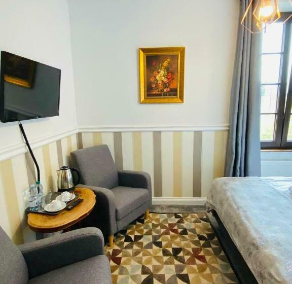 Номер Basic, Nostalgia Poganice