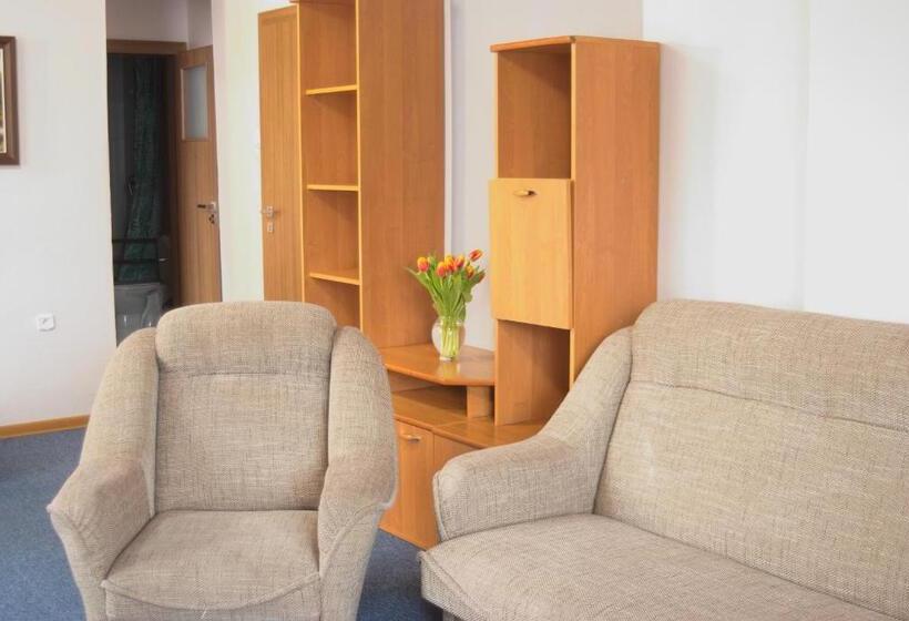 Familie Studio, Pensjonat Malwa