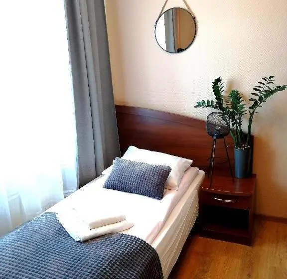 Standard Yhden Hengen Huone, Platinum