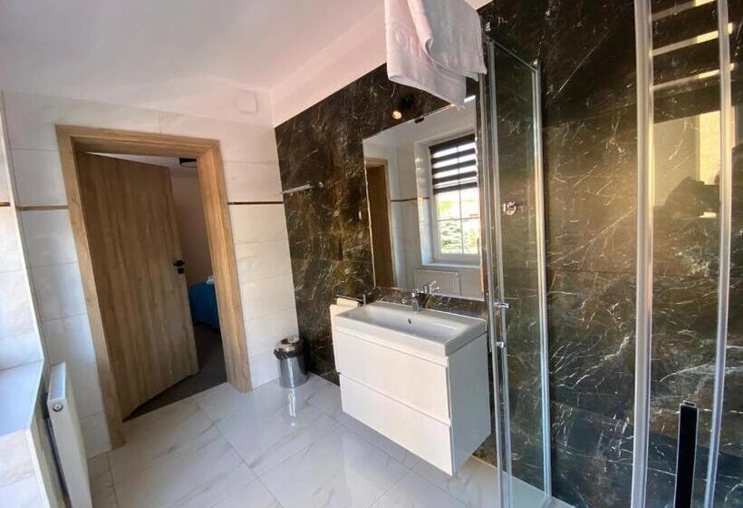 استودیو خانوادگی, Promes Mielno