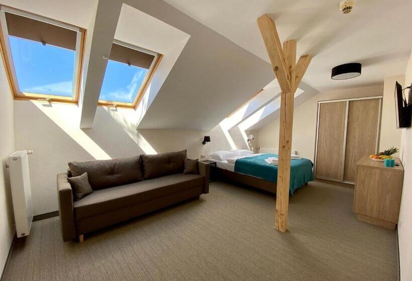 اتاق استاندارد چهار تخته, Promes Mielno