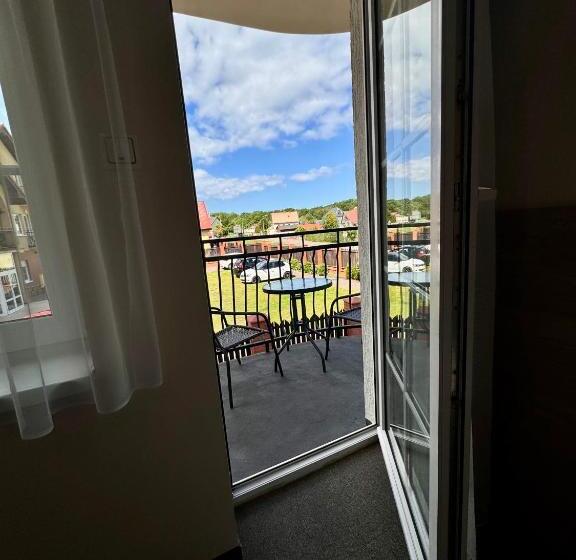 استودیوی استاندارد, Promes Mielno