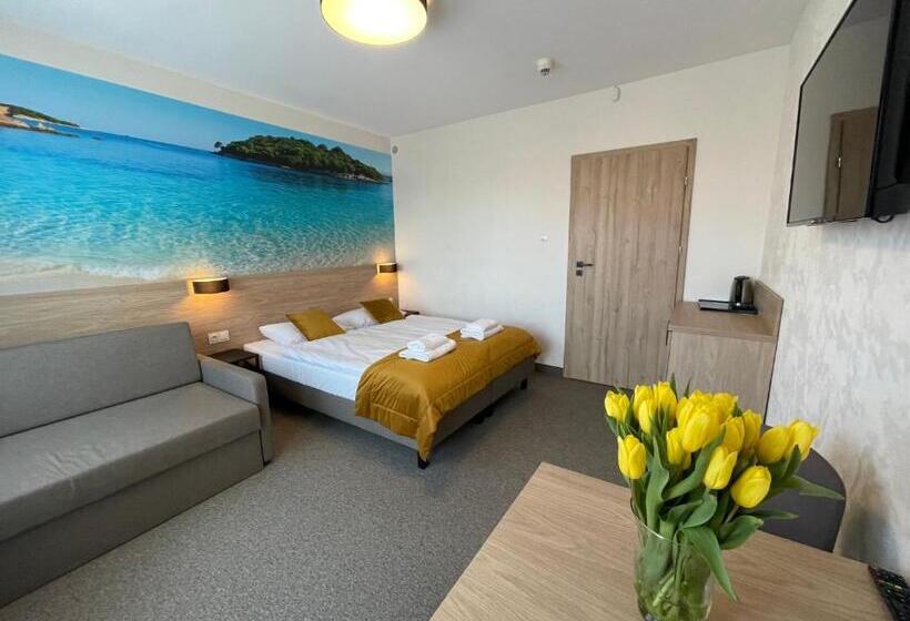 اتاق استاندارد سه نفره, Promes Mielno