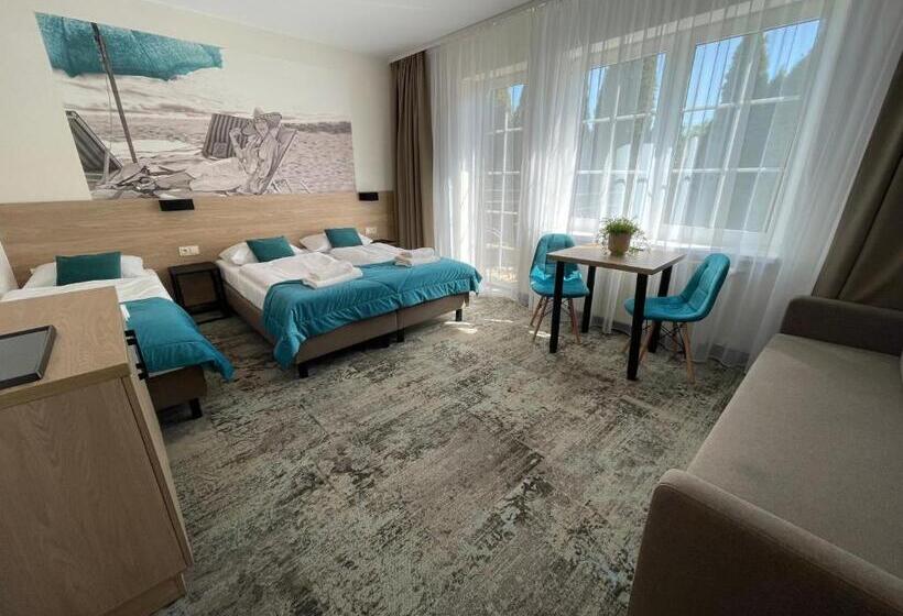 اتاق لوکس خانوادگی, Promes Mielno