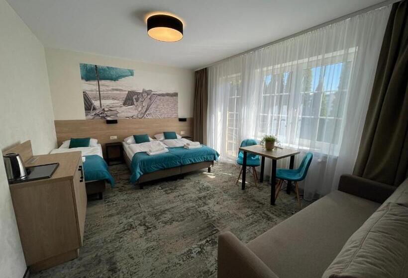 اتاق لوکس خانوادگی, Promes Mielno