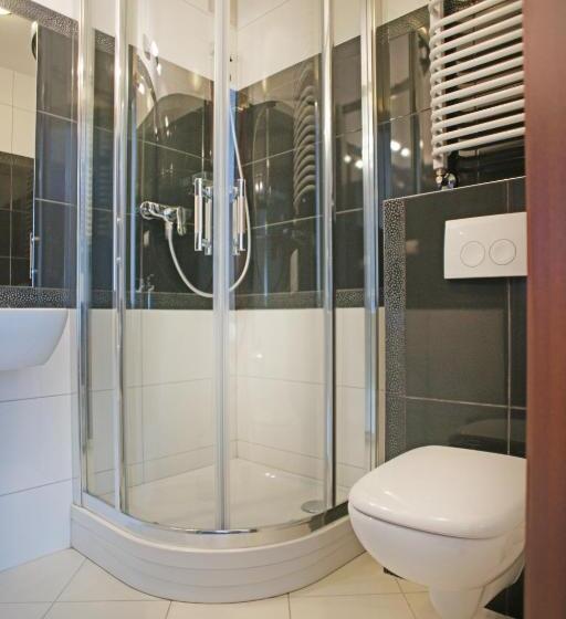 Номер Стандарт, Willa Celina