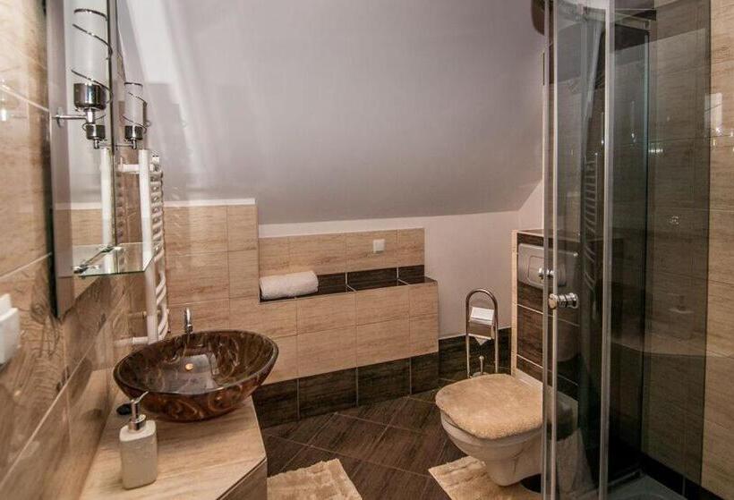 اتاق لوکس با بالکن, Willa Pod Starą Skocznią